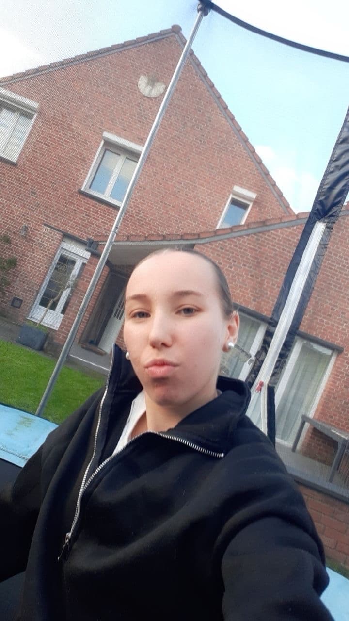 Ophelie, BFF à Marseille